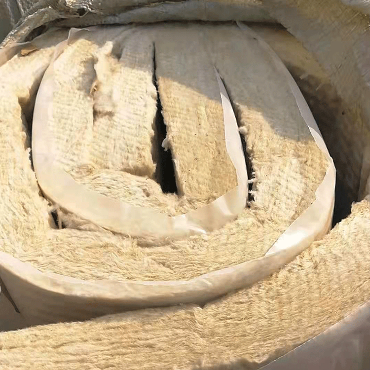 鋼絲網(wǎng)巖棉氈是什么？性能特點及應(yīng)用詳解